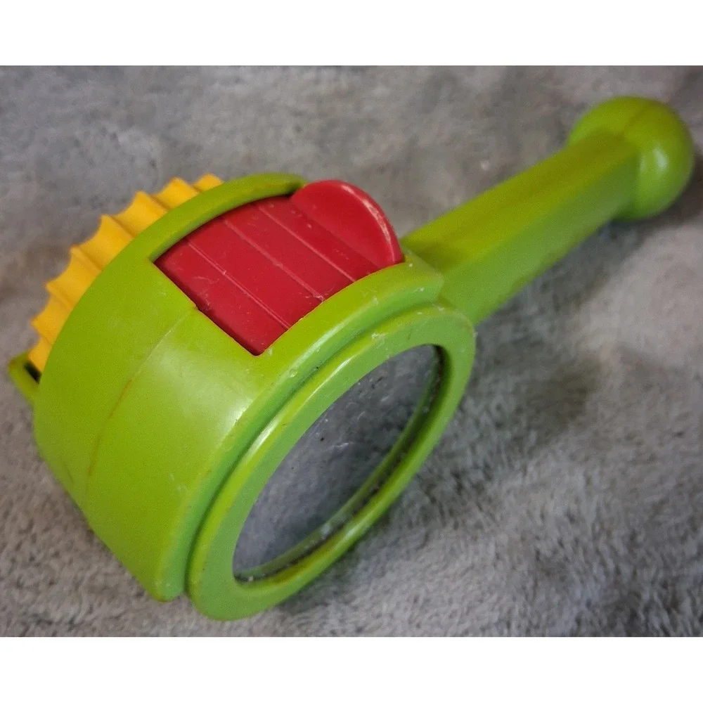 Vintage Creative Playthings Peek N See Pocket Viewer Toy Model 76160